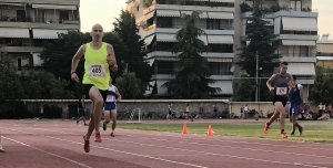 Ξανά Πανελλήνιο Ρεκόρ από τον Ιούλιο Αρμάο στα 800μ Μ40 με 2:04.40 στους αγώνες «Τάσος Ξένος»